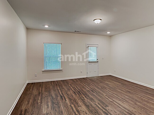 Building Photo - 53 Shelby Ct