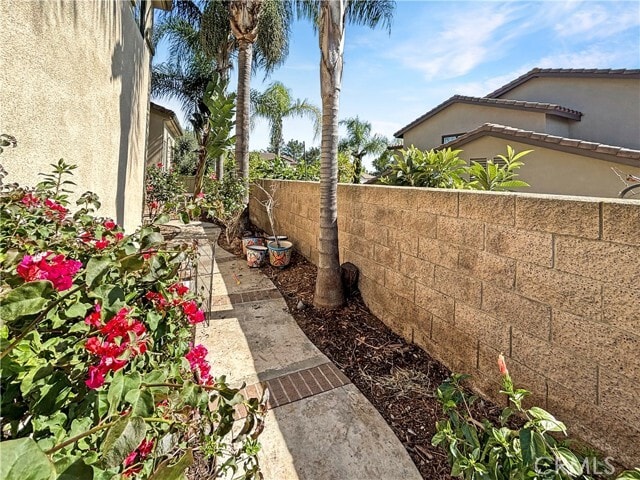 Building Photo - 23011 Bouquet