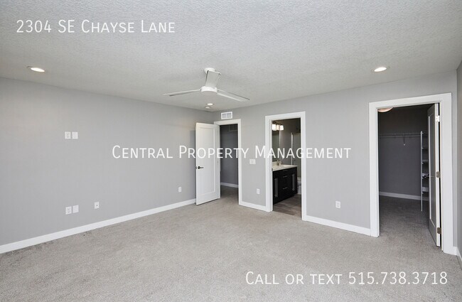 Building Photo - 2304 SE Chayse Ln