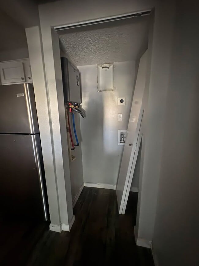 Building Photo - 5416 Spring Willow Dr