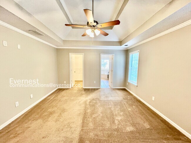 Building Photo - Limited Time Special Offer / Spacious 4 Bedroom Home in Suwanee / Large Yard / Pet Friendly