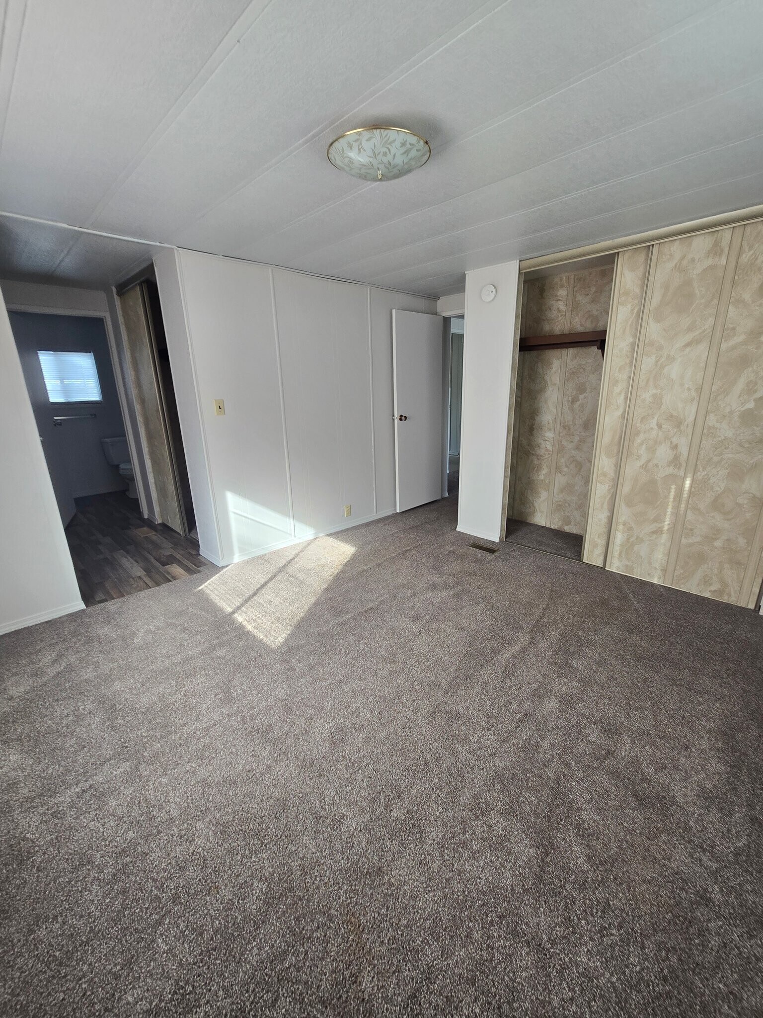 Building Photo - 3670 Clacton Way