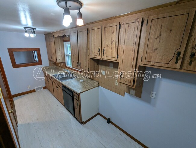 Building Photo - Updated 3-Bedroom Home with Heated Breezew...