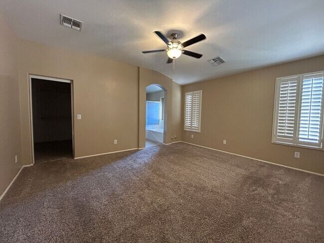 Building Photo - 20951 N Dries Rd