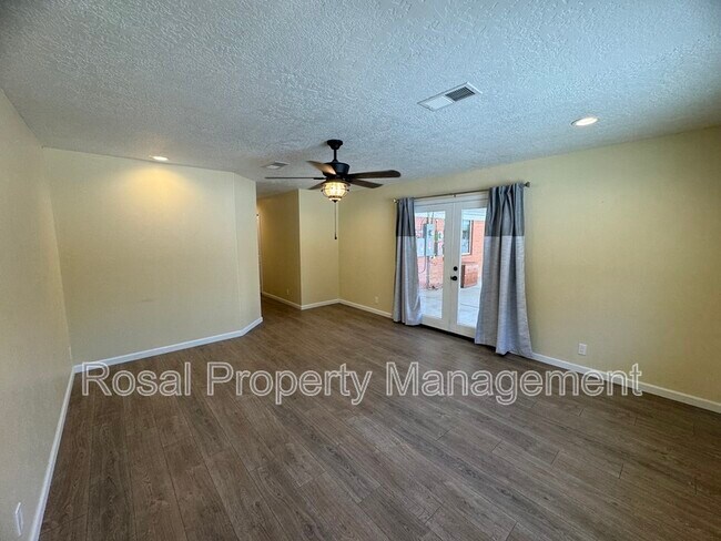 Building Photo - 8509 Las Camas Rd NE