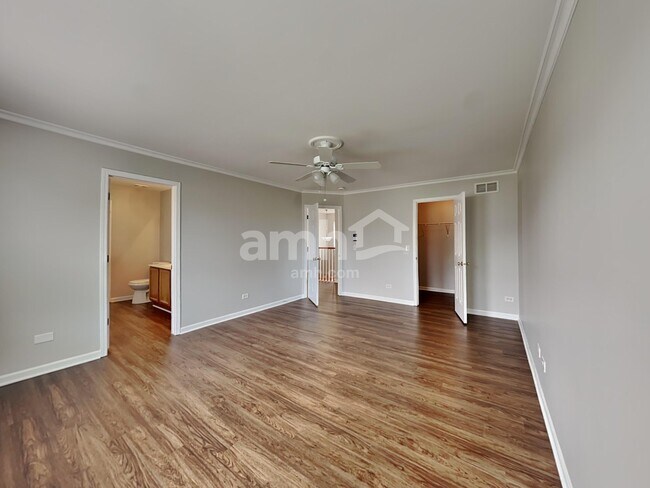 Building Photo - 214 Winding Trail