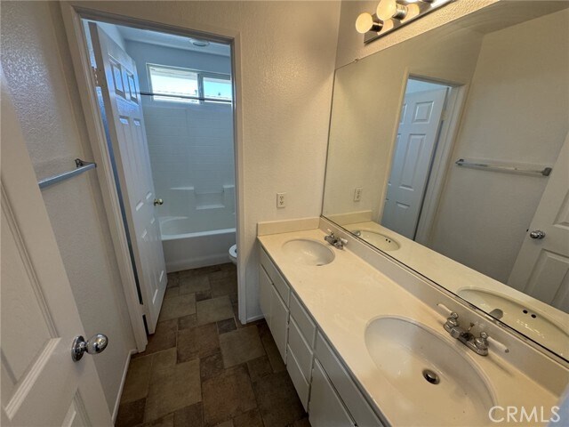 Building Photo - 13858 Buckskin Trail Dr