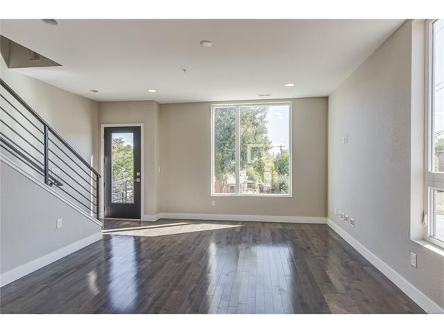 Building Photo - 1725 Eaton St