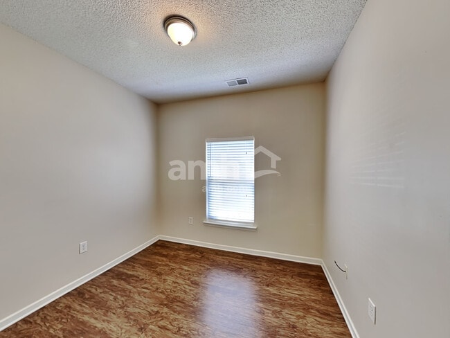 Building Photo - 6829 Ayrshire Glen Pl