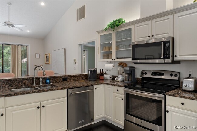 Building Photo - 2971 W Plantation Pines Ct