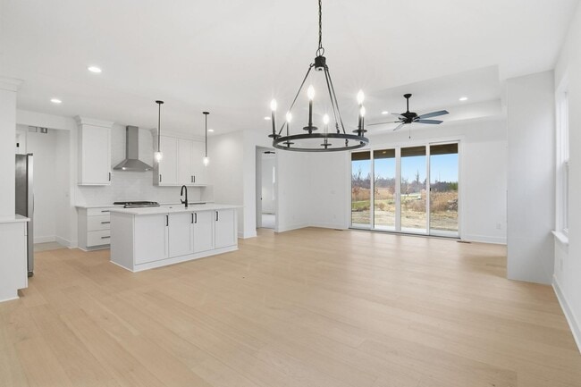 Building Photo - 5980 Willow Grove