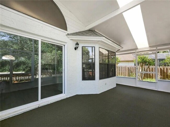 Building Photo - 1463 E Brookshire Ct