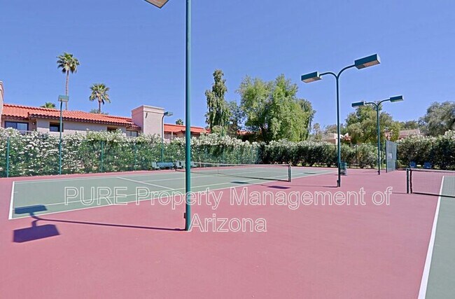 Building Photo - 9355 N 91st St