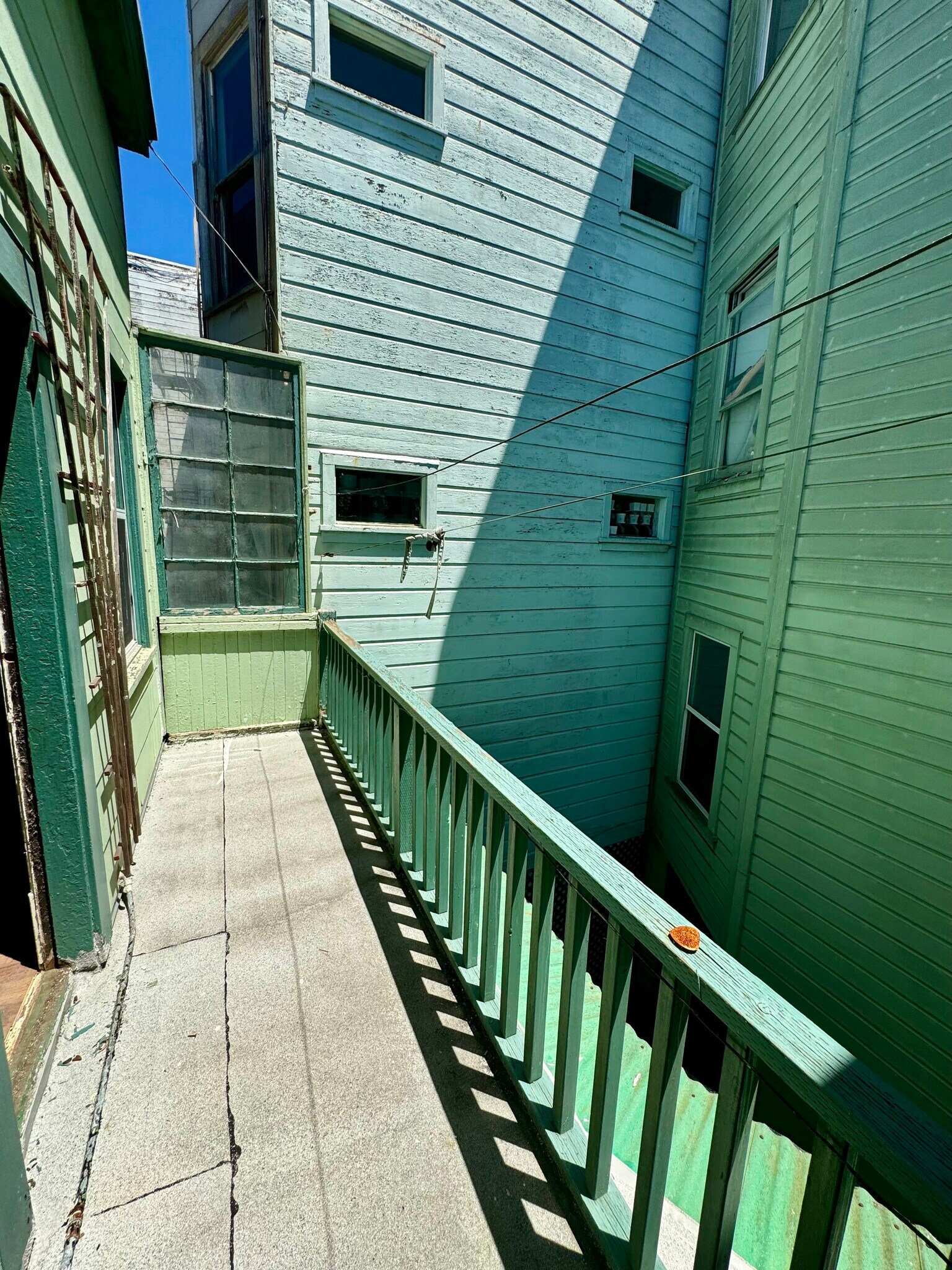 Building Photo - 1418 Pacific Ave