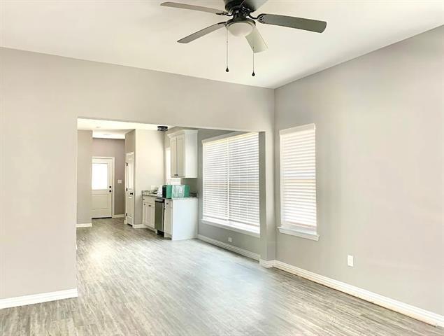 Building Photo - 312 N Elliott Ave