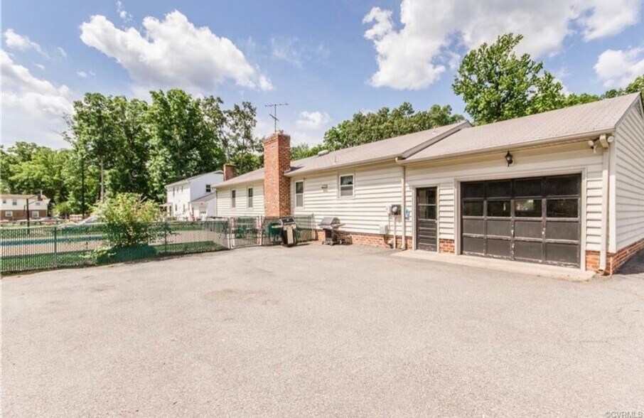 Building Photo - 1617 Chevelle Dr