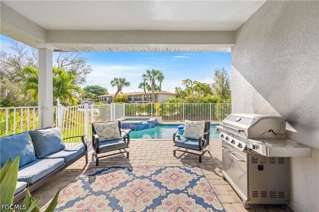 Building Photo - 13491 Causeway Palms Cove
