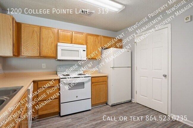 Building Photo - 1200 College Pointe Ln