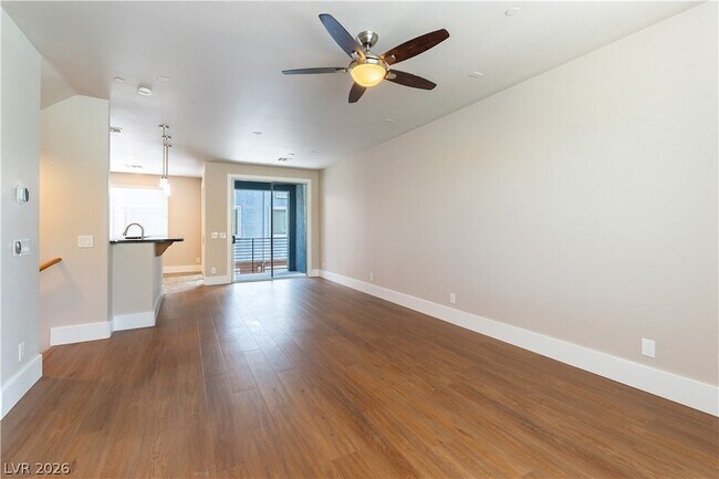 Building Photo - 9050 W Tropicana Ave
