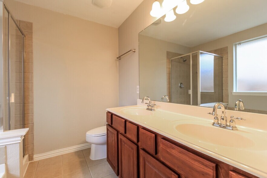 Building Photo - 1509 Nighthawk Dr