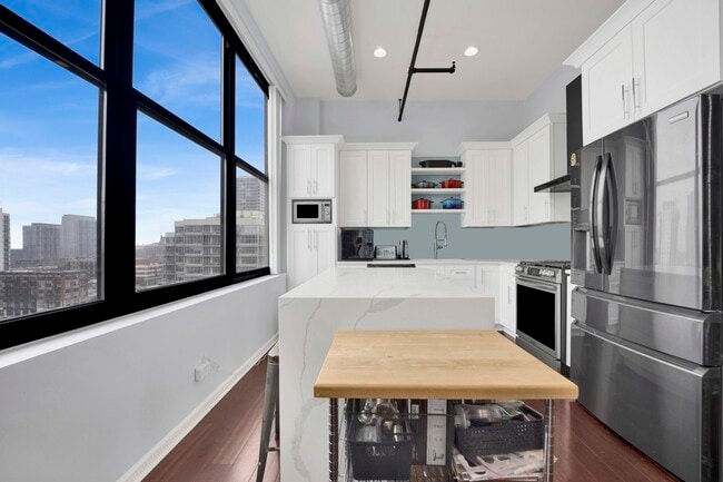 Building Photo - 1516 S Wabash Ave