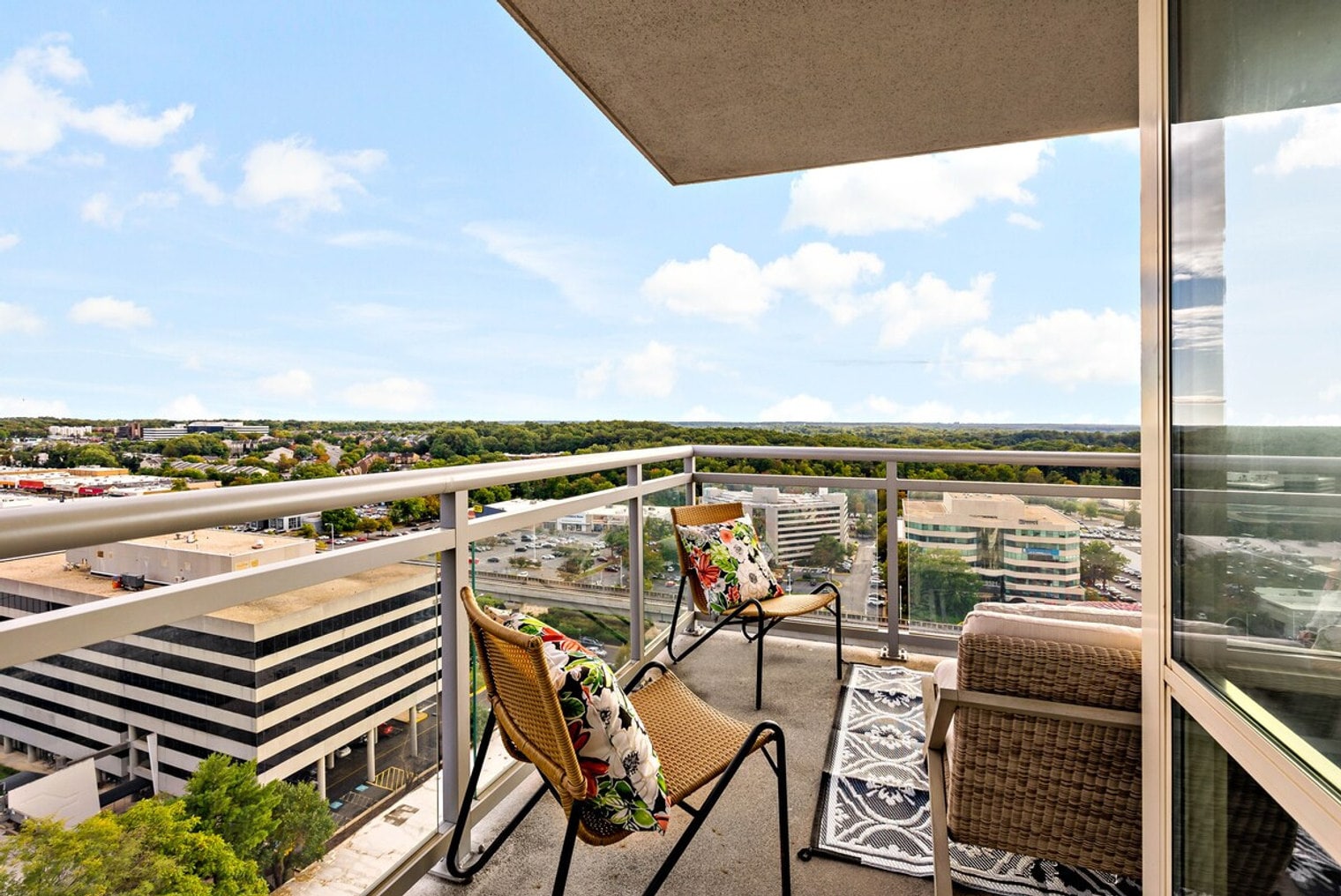 Building Photo - 8516 Leesburg Pike