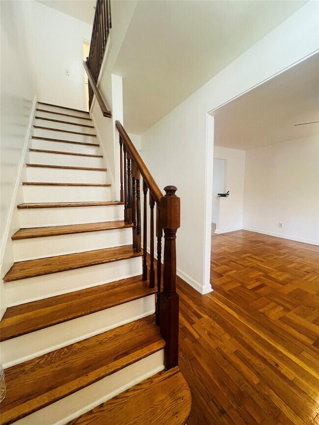 Building Photo - 4831 Wilder Ave