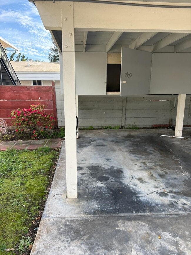 Building Photo - 2122 Williams St