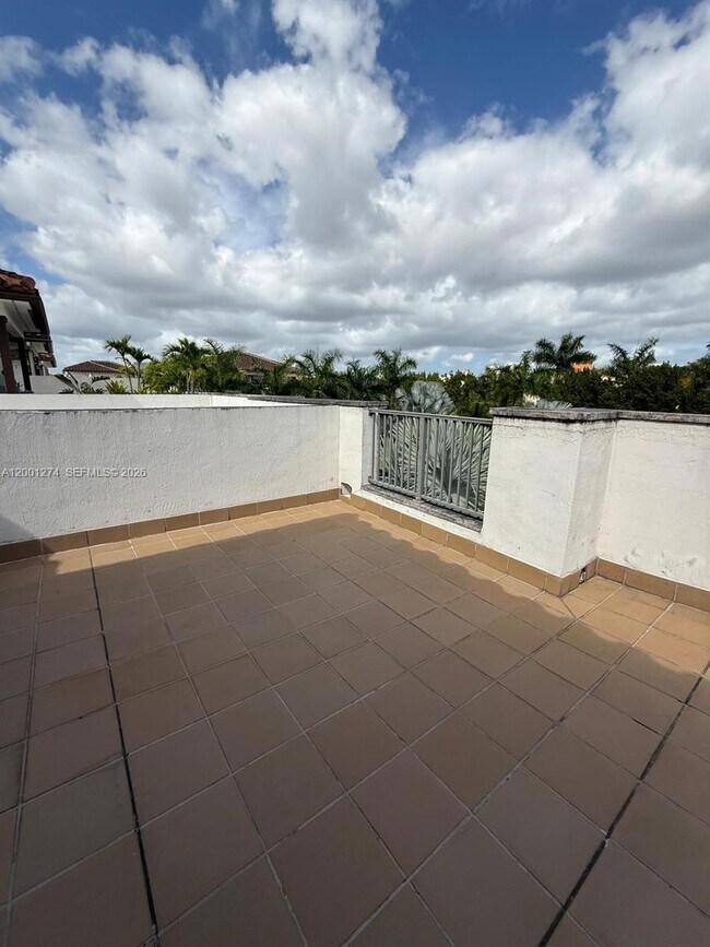 Building Photo - 5186 NW 83rd Ct