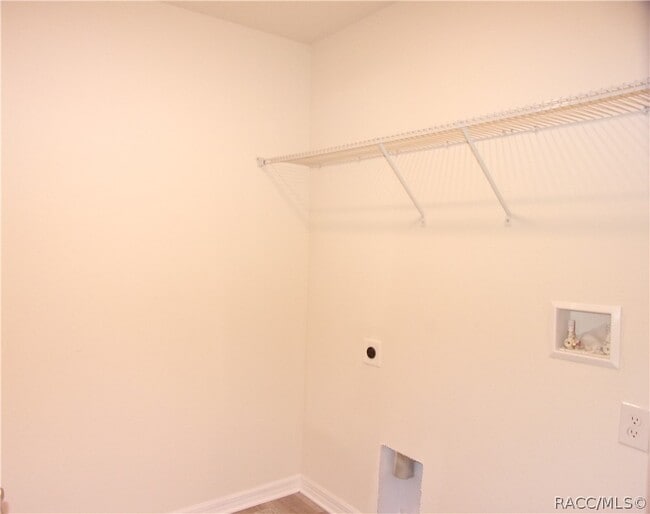 Building Photo - 1718 Tuttle St