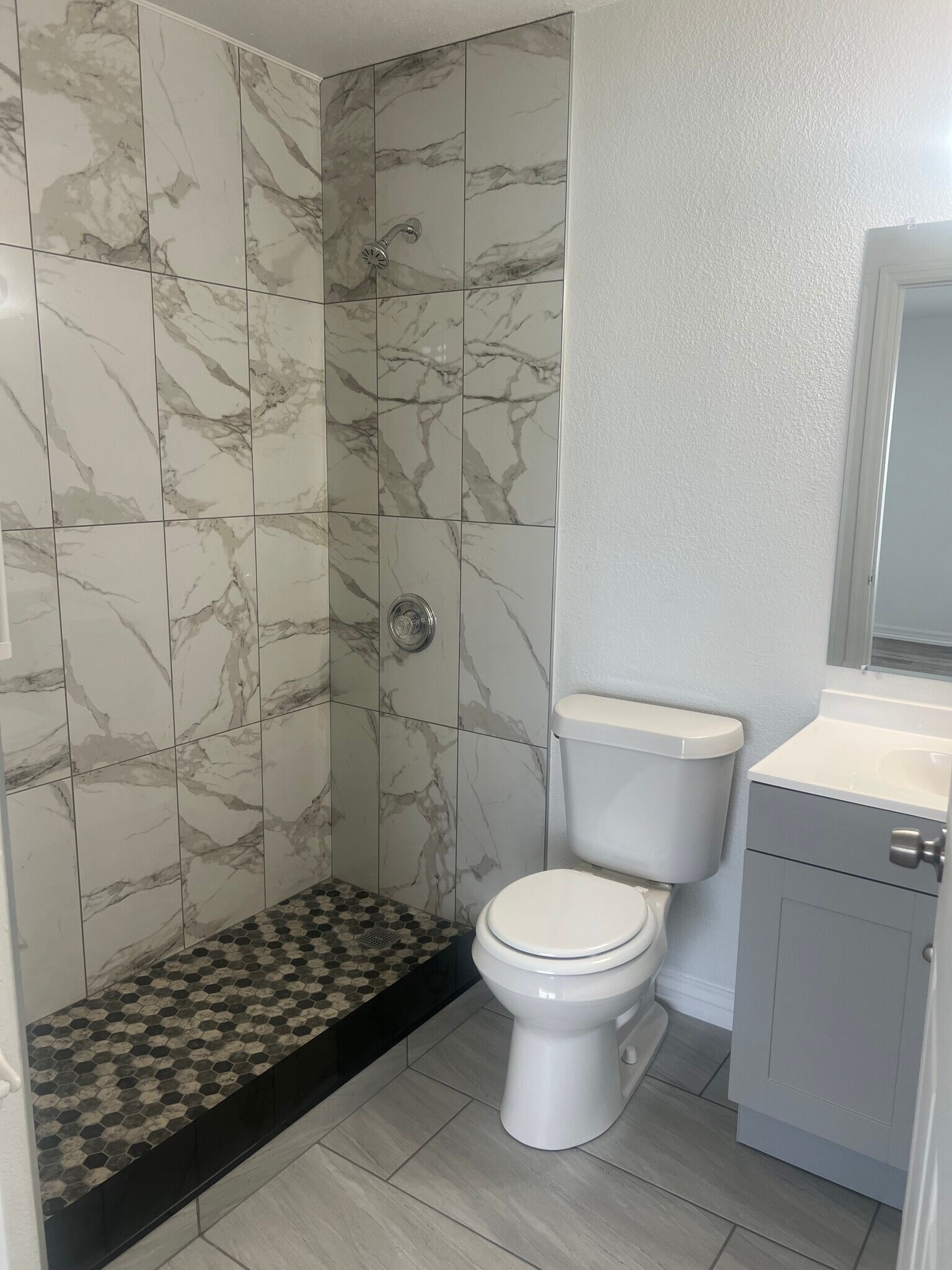 Building Photo - 10770 US Hwy 19 N