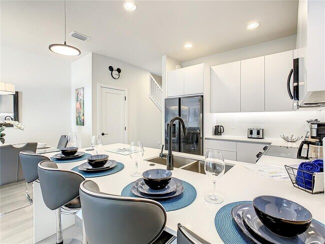 Building Photo - 17230 Blessing Dr