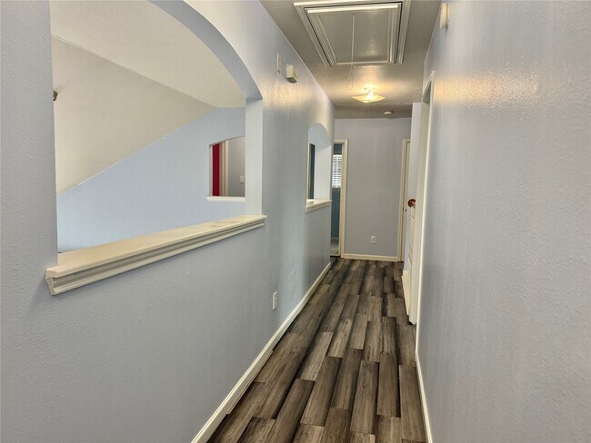 Building Photo - 14802 Bellflora Ct
