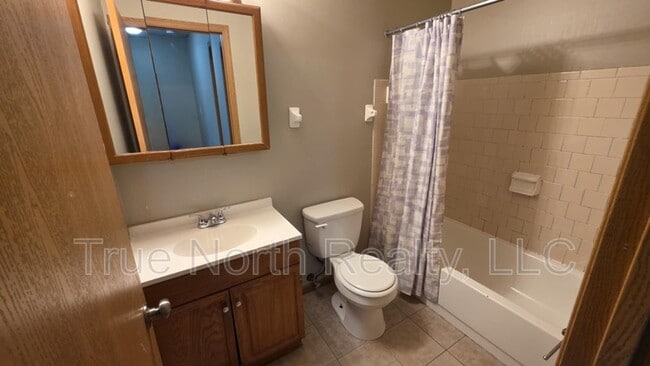 Building Photo - 2581 Sandbury Blvd