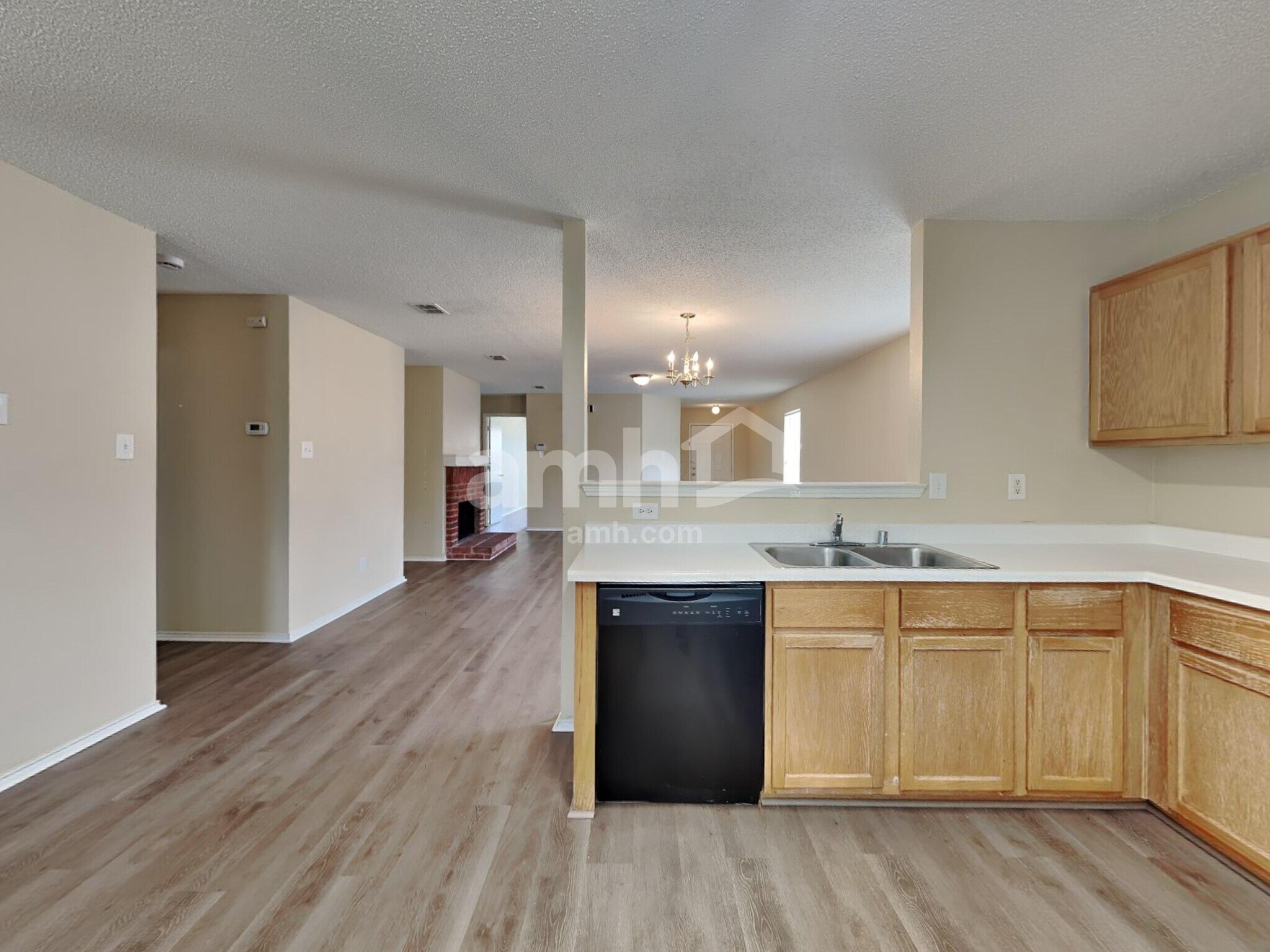 Building Photo - 4217 Meadowknoll Dr
