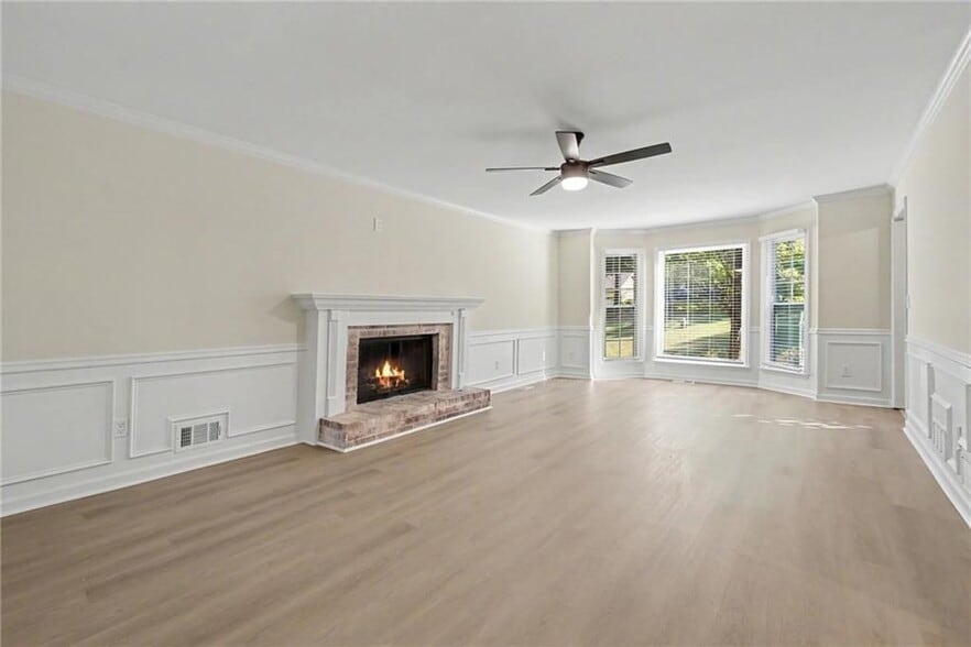 Building Photo - 8541 Birch Hollow Dr