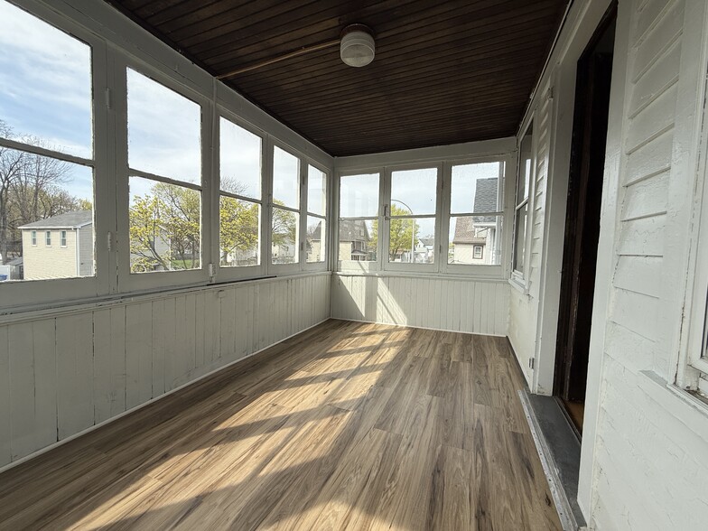 Balcony - 318 Scio St