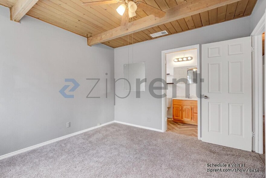 Building Photo - 160 Arcade Blvd