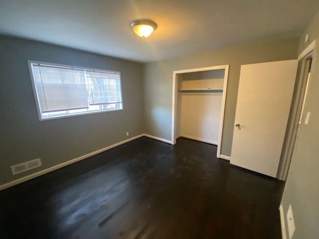 Building Photo - NOW AVAILABLE!!! $0 Application Fees!!! Li...