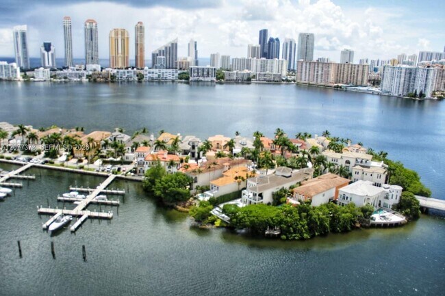Building Photo - 7000 Island Blvd