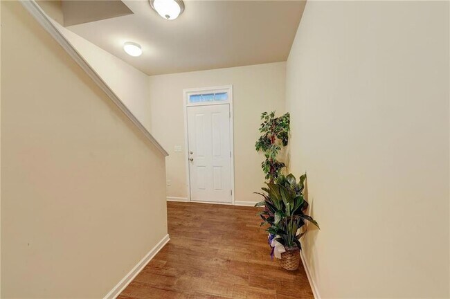 Building Photo - 602 Dodson Lake Ct