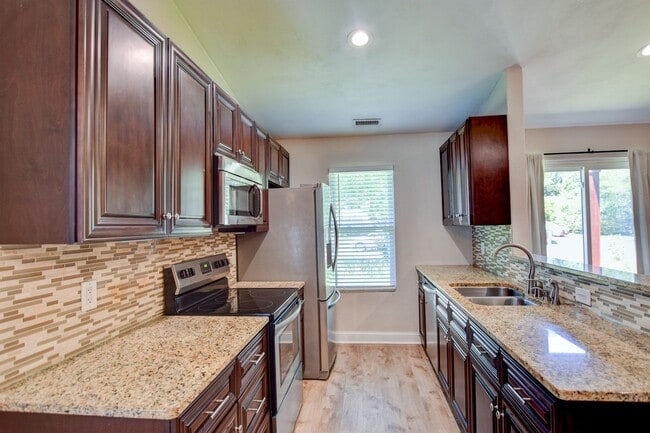 Building Photo - Charming 3-Bedroom, 2-Bath Home in Virgini...
