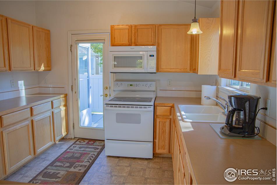 Building Photo - 1371 Saginaw Pointe Dr