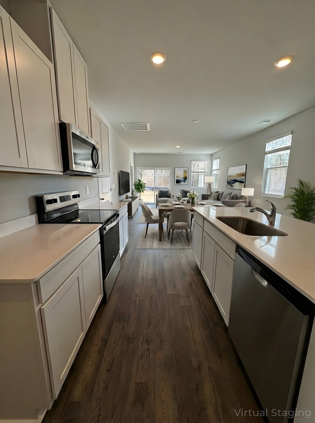 Building Photo - 4332 Oswin Dr