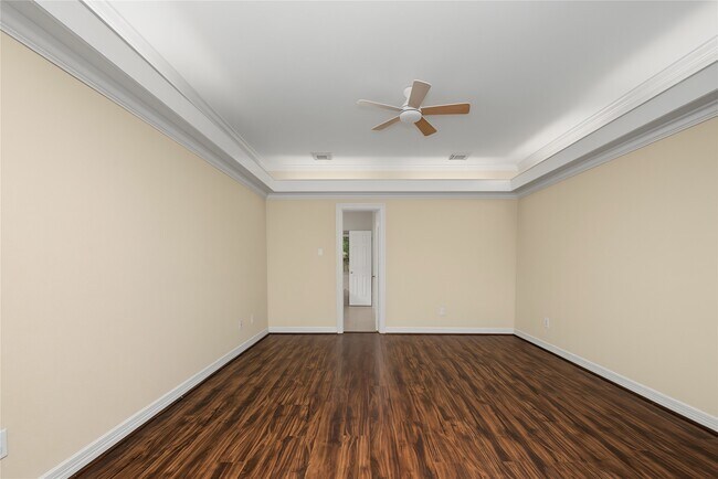 Building Photo - 14135 Swallowfield Dr