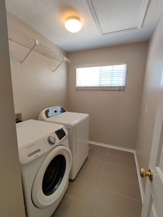 Building Photo - 1603 Ladywell Ct