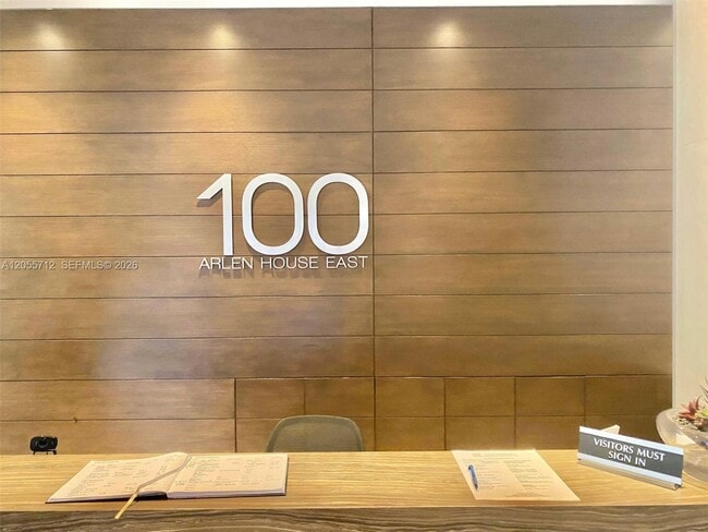 Building Photo - 100 Bayview Dr
