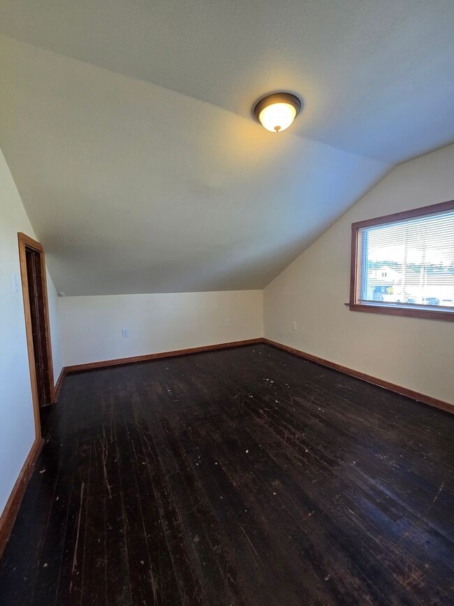 Building Photo - Aberdeen, WA., 3 bedroom, 1 bath home for RENT