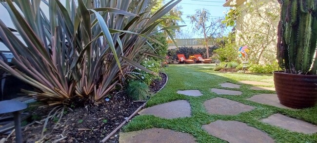 Heading Outdoors For Some Sun - 1103 S Crescent Heights Blvd