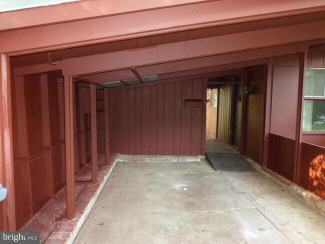 Building Photo - 3415 Gallows Rd